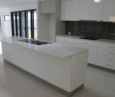 37 Tamron Drive, Mount Pleasant QLD 4740 - House For Rent | Domain - Photo 1