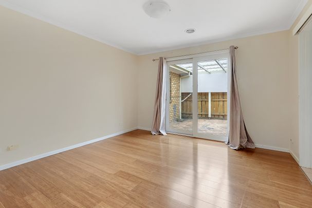 127 Kearney Drive, Aspendale Gardens VIC 3195 - House For Rent | Domain - Photo 1