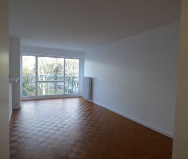 Location Appartement 3 pièces 79m² VILLEURBANNE 69100 - Photo 4