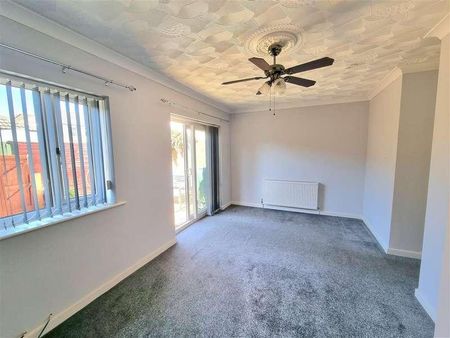 Five Post Lane, Elson, Gosport, PO12 - Photo 2