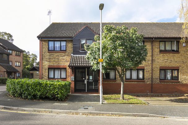 1 Bed Flat, Waterside Close, IG11 - Photo 1