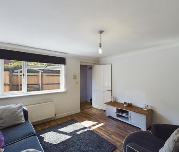Studio to rent - Photo 6