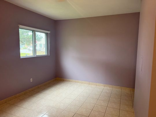 For Lease - 358 Derry Road West Road, Mississauga, Ontario - Photo 1