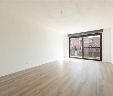 Appartement te huur - Photo 1