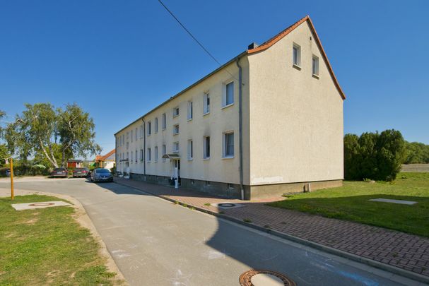 3-Raum-Wohnung in Söllnitz ländlich gelegen mit guter Anbindung zur Autobahn - Photo 1