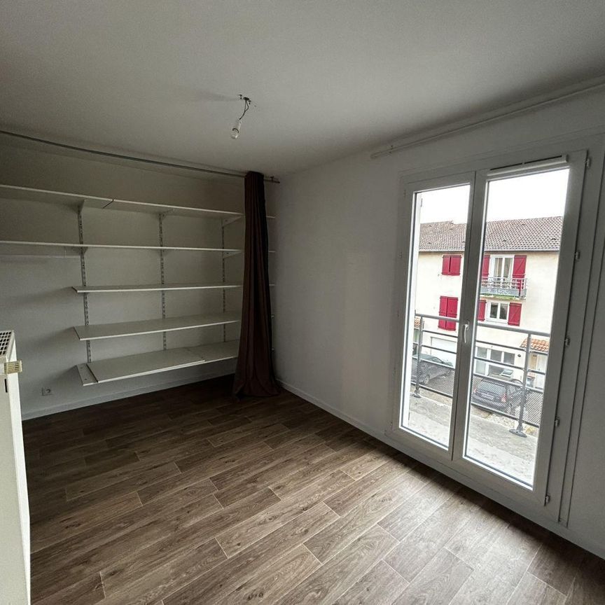 Location Maison 3 pièces 68m² VONNAS 01540 - Photo 1
