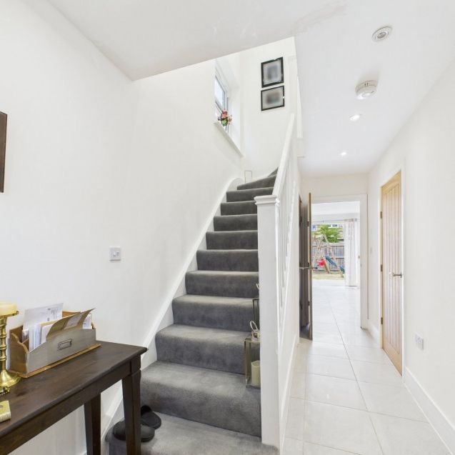 Britwell Road, Burnham, Bucks,SL1 - Photo 1