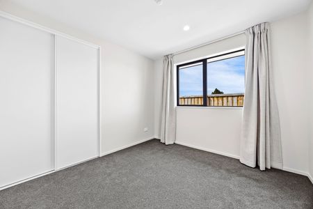 Spacious 4-Bedroom Home in the Heart of Amberley! - Photo 5