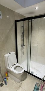 2 Bed Flat, Brisbane Road, IG1 - Photo 4