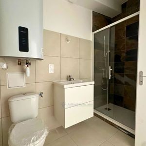 Location Appartement 1 pièces 27 m2 à Lodève - Photo 3