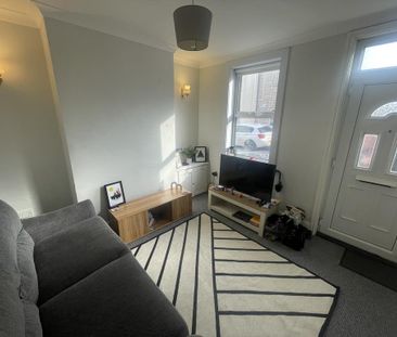 2 bedroom terraced house to rent - Photo 6
