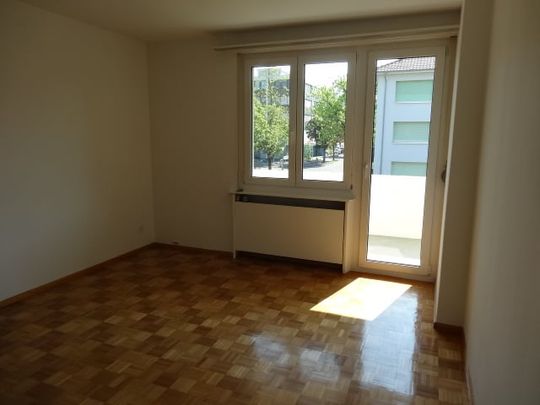 Helle 3,5-Zi'Wohnung mit Charme an zentraler sowie ruhiger Lage - Foto 1
