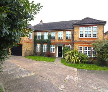 5 bedroom detached house to rent - Photo 3