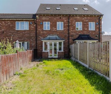 3 bedroom terraced house to rent - Photo 2