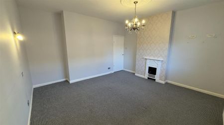2 bedroom end of terrace house to rent - Photo 3