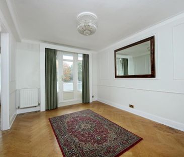 3 bedroom flat to rent - Photo 3