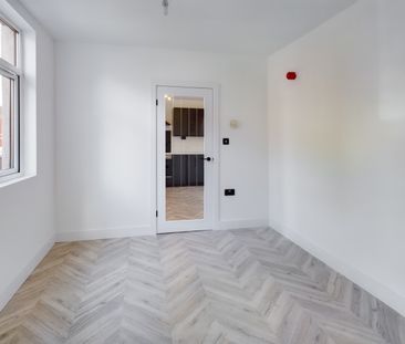 Park Road, Wigan, Lancashire, WN6 - Photo 6