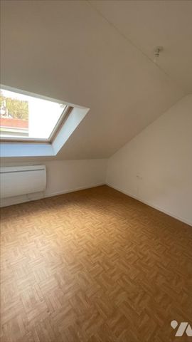 APPARTEMENT T3 EN DUPLEX - Photo 2