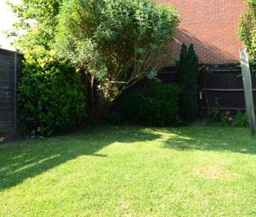 2 bedroom semi-detached house to rent - Photo 4