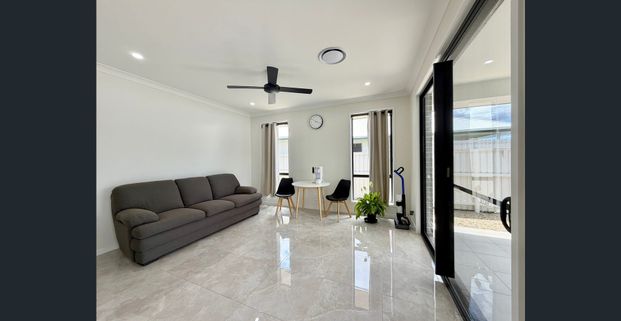 Park Facing Newly Built Executive Home With Smart Home Features | 10kw Solar Panels | (Unfurnished) - Photo 1