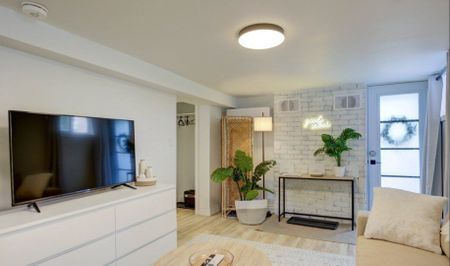 For Lease - 40 Sophia Street Unit# Lower, Barrie, Ontario - Photo 2