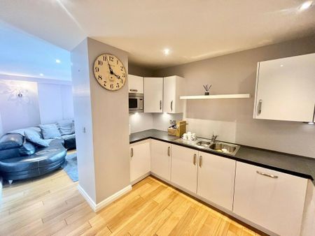 2 bedroom apartment to rent - Photo 3