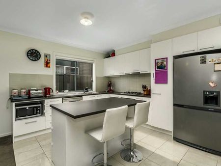 29 Parkleigh Drive, Kurunjang, VIC 3337 - Photo 4