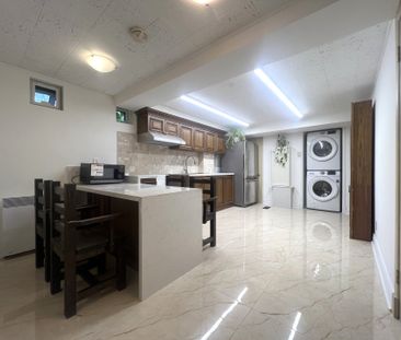 1795 Rue de l'Église Montréal (Saint-Laurent), QC H4L - Photo 4