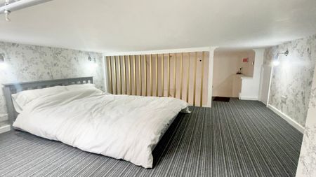 Holloway Road, Islington, London, N7 - Photo 4