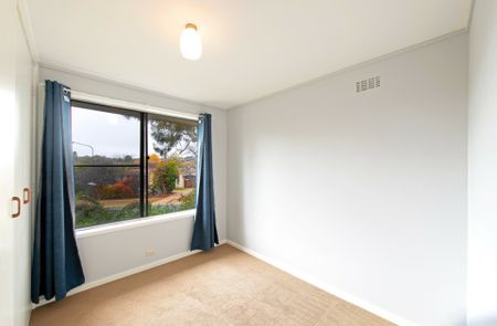 Family Home in Prime Location - Photo 4