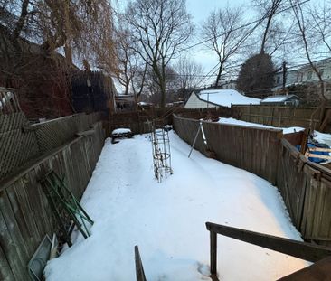 For Lease - 2471 Gerrard Street, Toronto, Ontario - Photo 1