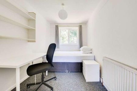 St Michaels Road, Canterbury, CT2 - Photo 4