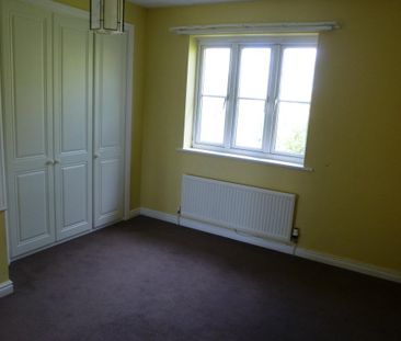 Wallace Close - Photo 1