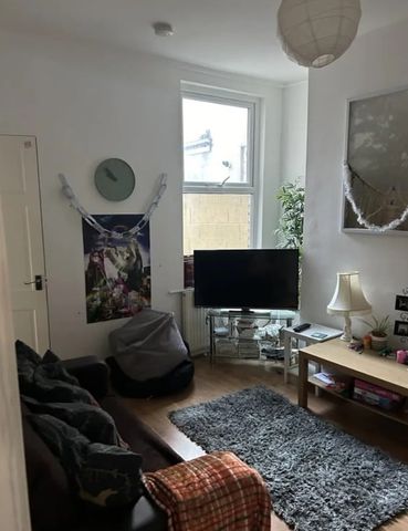 Room in a Shared House, Albert Edward Road, L7 - Photo 5