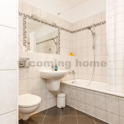 Vintage Style Nähe Petersburger Platz - Photo 1