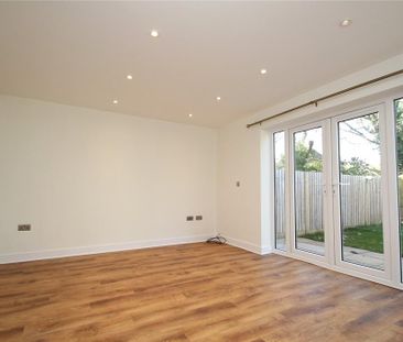 3 bedroom semi-detached house to rent - Photo 4