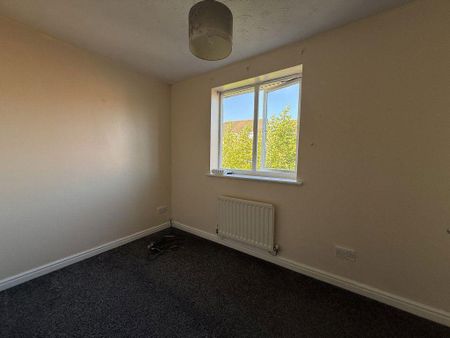2 bedroom terraced house to rent - Photo 2