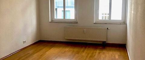 Schöne 2 Zimmerwohnung mit Parkett, Balkon , Wanne und Dusche in beliebter Lage! - Photo 1