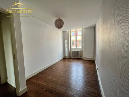 CHARLIEU T3 RUE DES ECOLES - Photo 2