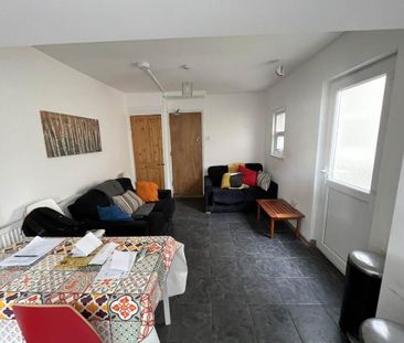 4 bedroom house to rent - Photo 4