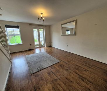 2 bedroom end of terrace house to rent - Photo 4