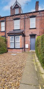 Cross Green Lane, Halton, Leeds, LS15 - Photo 3