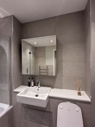 1 Bed Flat, Kilburn High Road, NW6 - Photo 5