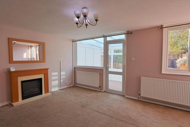 3 bedroom terraced house to rent - Photo 1