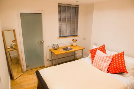 1 bedroom in a house share to rent - Photo 3