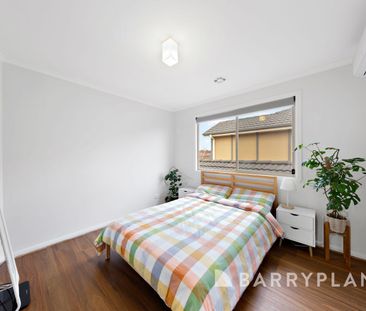 Comfortable Contemporary Living! - Photo 1