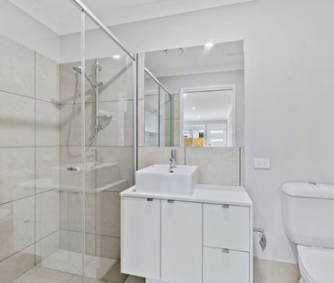 2/132 Pierro Pl, Logan Reserve, Qld 4133 - Photo 2