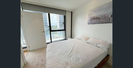 Furnished Two Bedroom Apartment with Albert Park View! - Photo 5