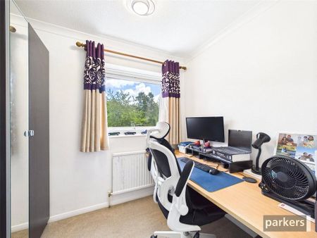 4 bedroom terraced house to rent - Photo 5