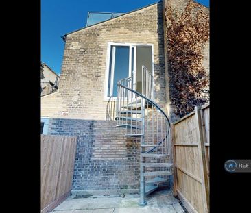 3 bedroom maisonette to rent - Photo 3